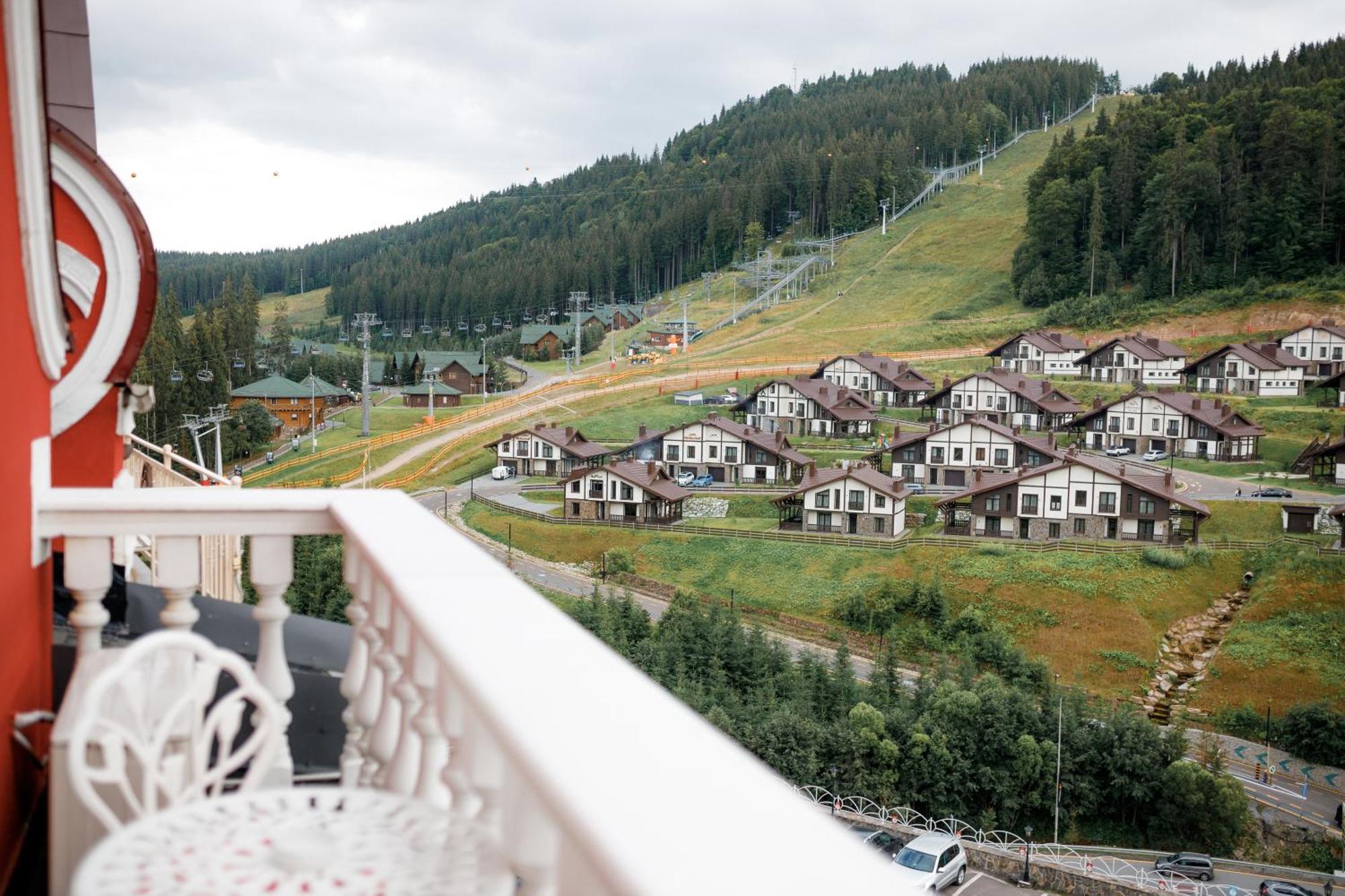 Chevalier Hotel & Spa Bukovel Eksteriør billede